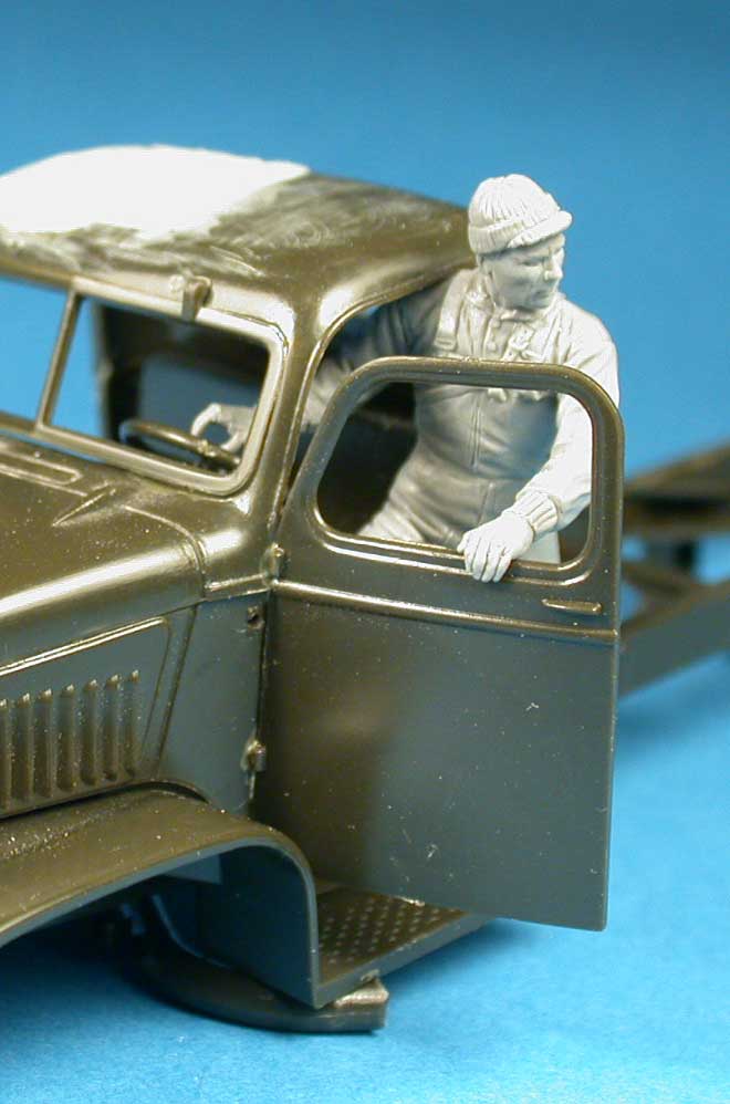 Miniart 1/35 WWII Drivers # 35042