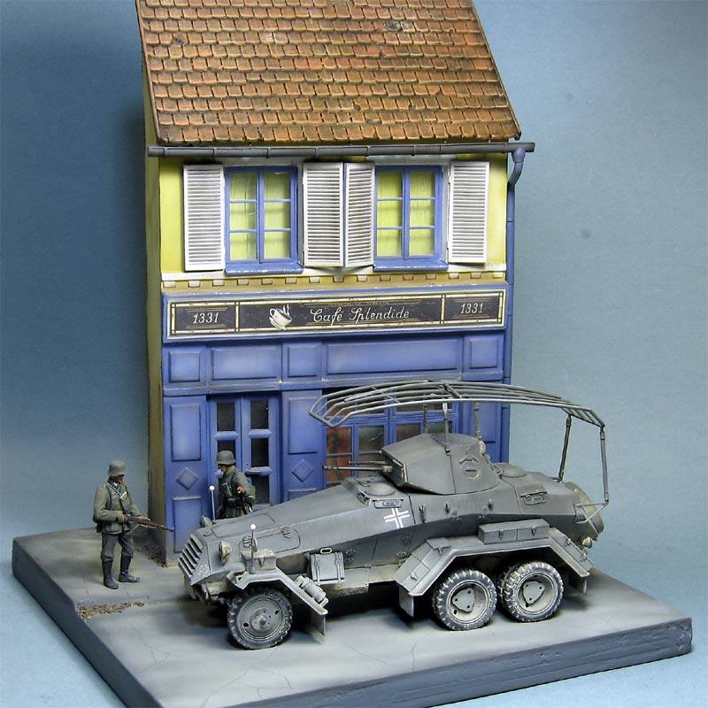 French Cafe model kit   1/35 MiniArt   # 35513 
