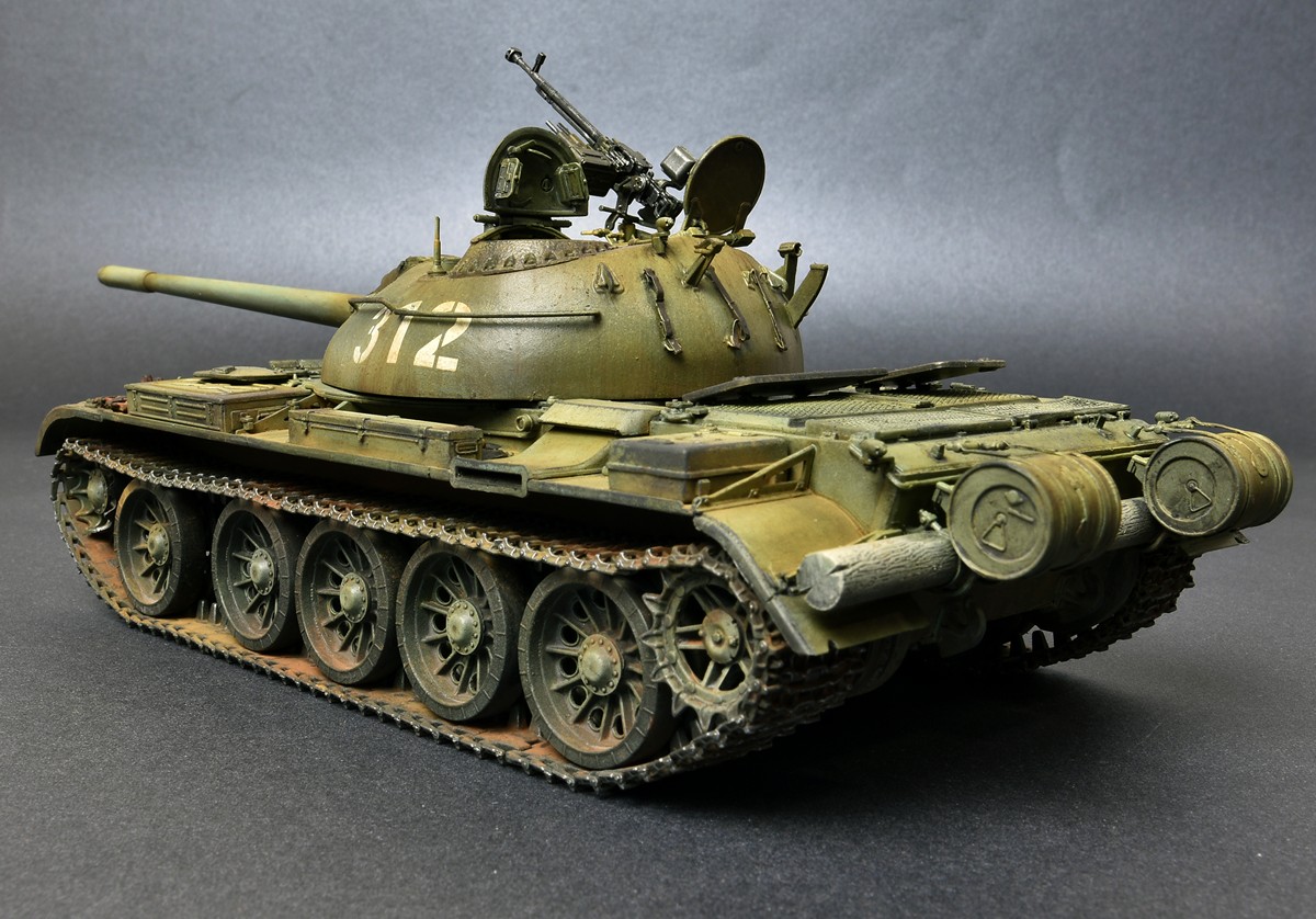 Miniart 37017 T-54A Soviet Medium Tank Miliyary 1/35 Scale
