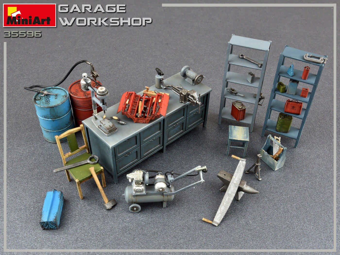 Mini Art 35596 Model kit 1/35 GARAGE WORKSHOP Set