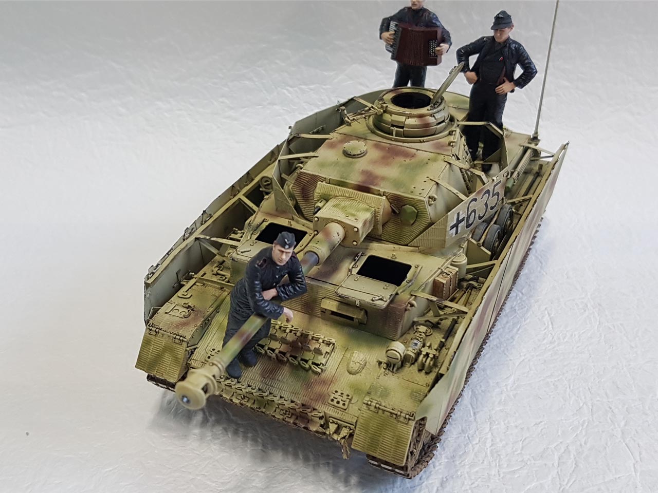 Miniart 35275-1/35 German Tank Crew Normandy 1944 Special Edition Plastic Kit