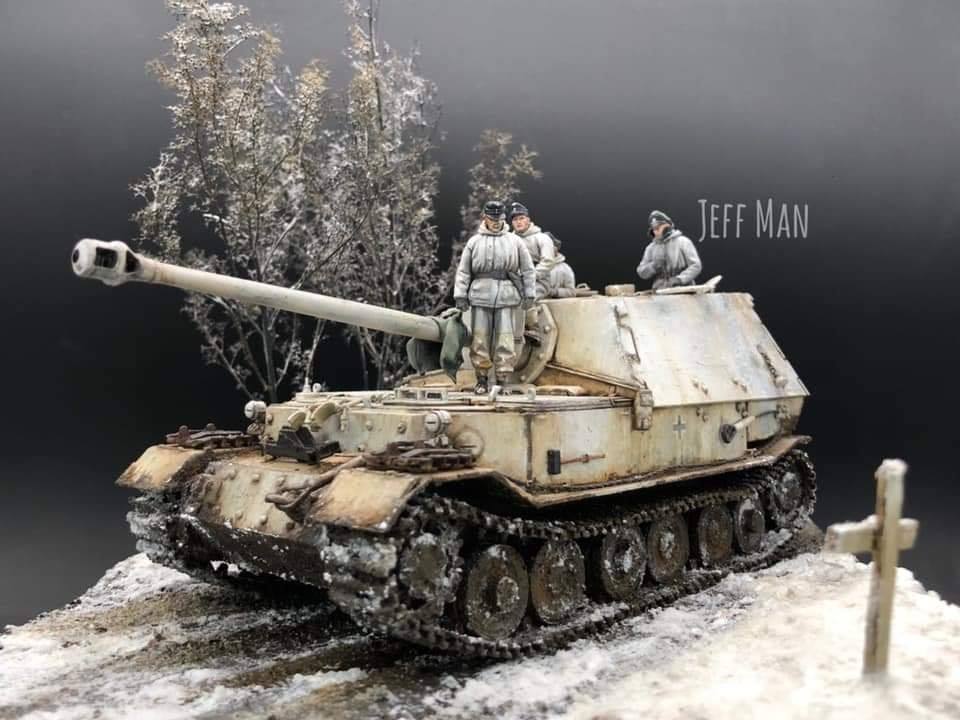 Miniart 1/35 German Tank Crew in Winter Uniforms Special Edition # 35249 