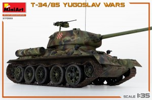 New Photos of Kits: 37093 T-34/85 YUGOSLAV WARS