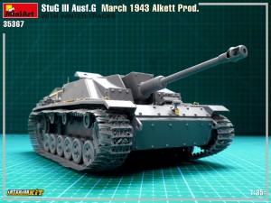 Build Up of Kit: 35367 StuG III Ausf. G March 1943 Alkett Prod. WITH WINTER TRACKS. INTERIOR KIT