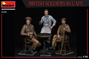 New Photos of Kit: 35392 BRITISH SOLDIERS IN CAFE