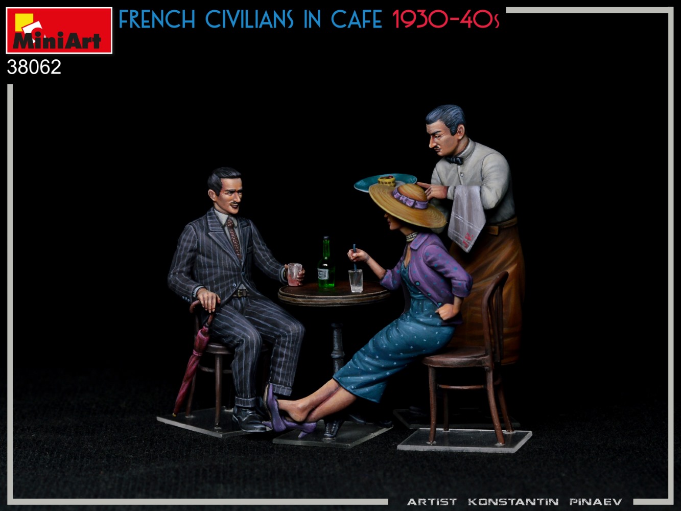 38062 FRENCH CIVILIANS IN CAFE 1930-40S – Miniart